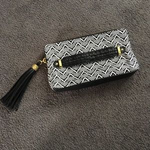 Sam & Libby Black and White Clutch